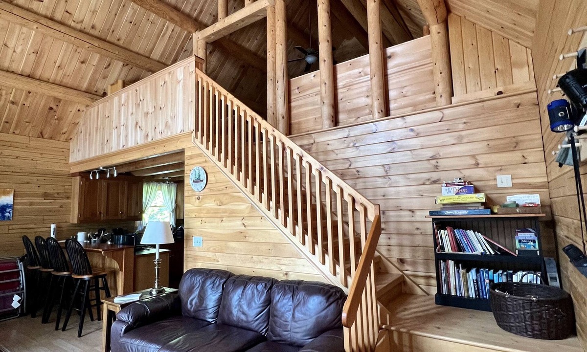 Beddington Cabin | Beddington Lake Log Cabin!