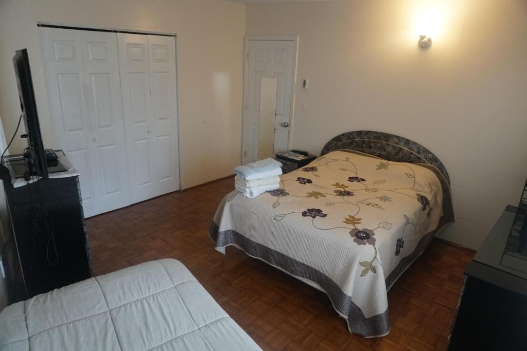 Mission Hill House | Bedrooms Close to Downtown Boston
