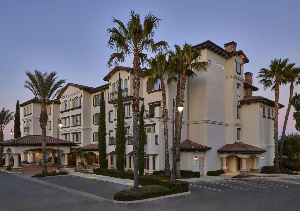 Paso Robles Hotel | Bellasera Hotel & Suites Paso Robles, Tapestry by Hilton