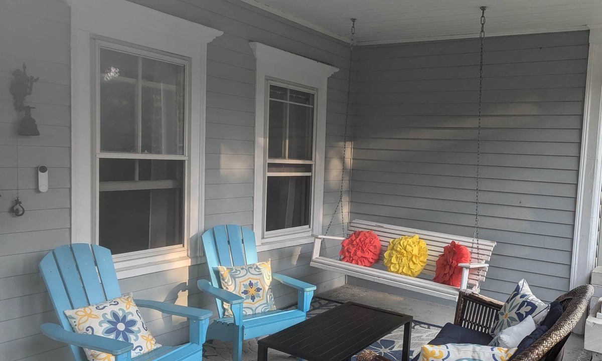 Lee House | Berkshire House Stay: 5BR/5BA
