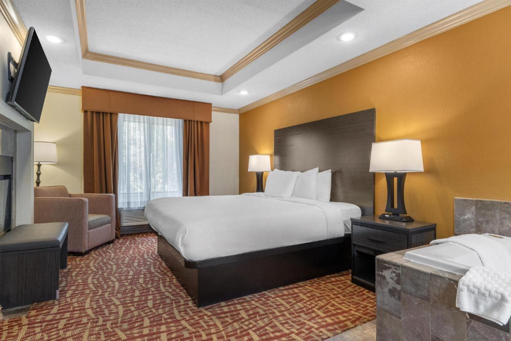 Fort Smith Hotel | Best Western Aspen Hotel