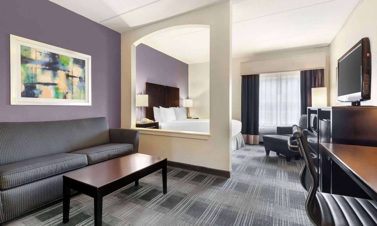 South Meadows Hotel | Best Western Hartford Hotel & Suites