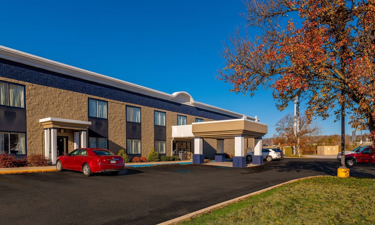 Barboursville Hotel | BEST WESTERN Huntington Mall Inn