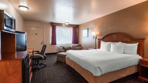 Beaver Hotel | Best Western Paradise Inn