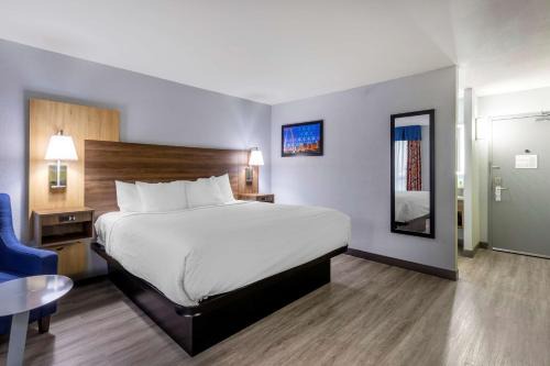 Maryland Heights Hotel | Best Western Plus St. Louis West-Westport