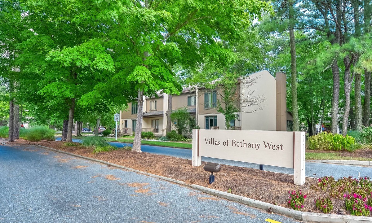 Bethany Beach House | Bethany Beach 3-BR Townhouse With Pool and Tennis - Walking Distance to Beach!