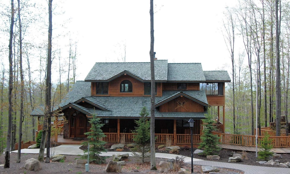 Timberline House | Big Bear Little Bear is sure to become a family vacation favorite.