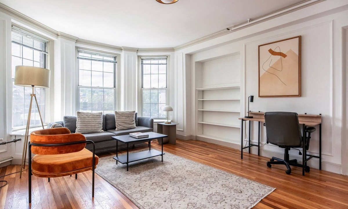 North Brookline Apartment | Blueground | North Brookline, washer, nr Beacon St