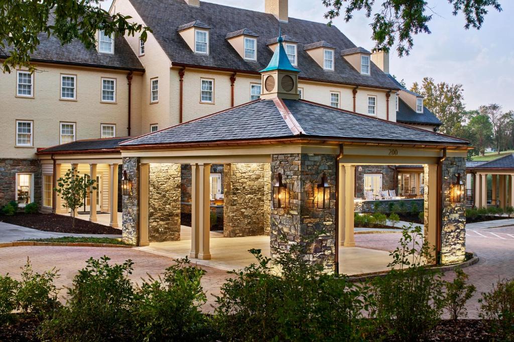 Ednam Resort | Boar's Head Resort
