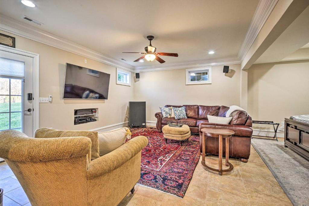 Mount Lena Apartment | Boonsboro Studio w/Wood-Burning Fire Pit!