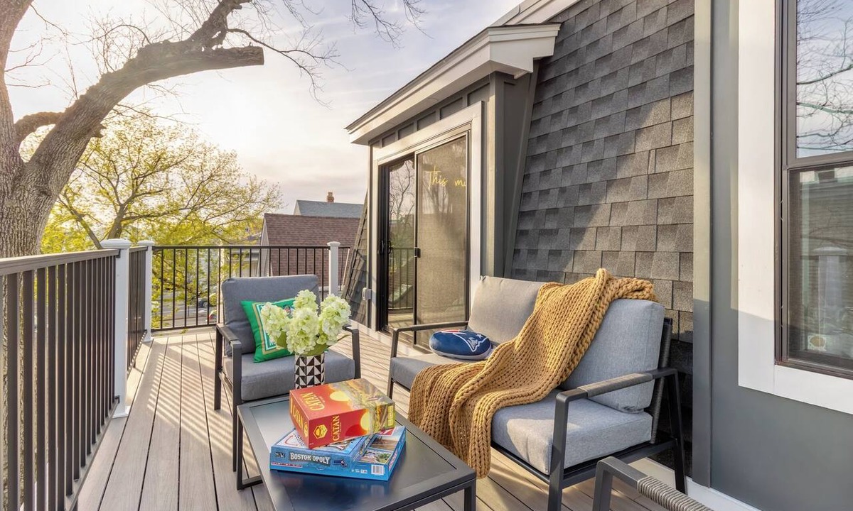 East Somerville Apartment | Boston Style 2BR2BTH/Near Boston + New Build
