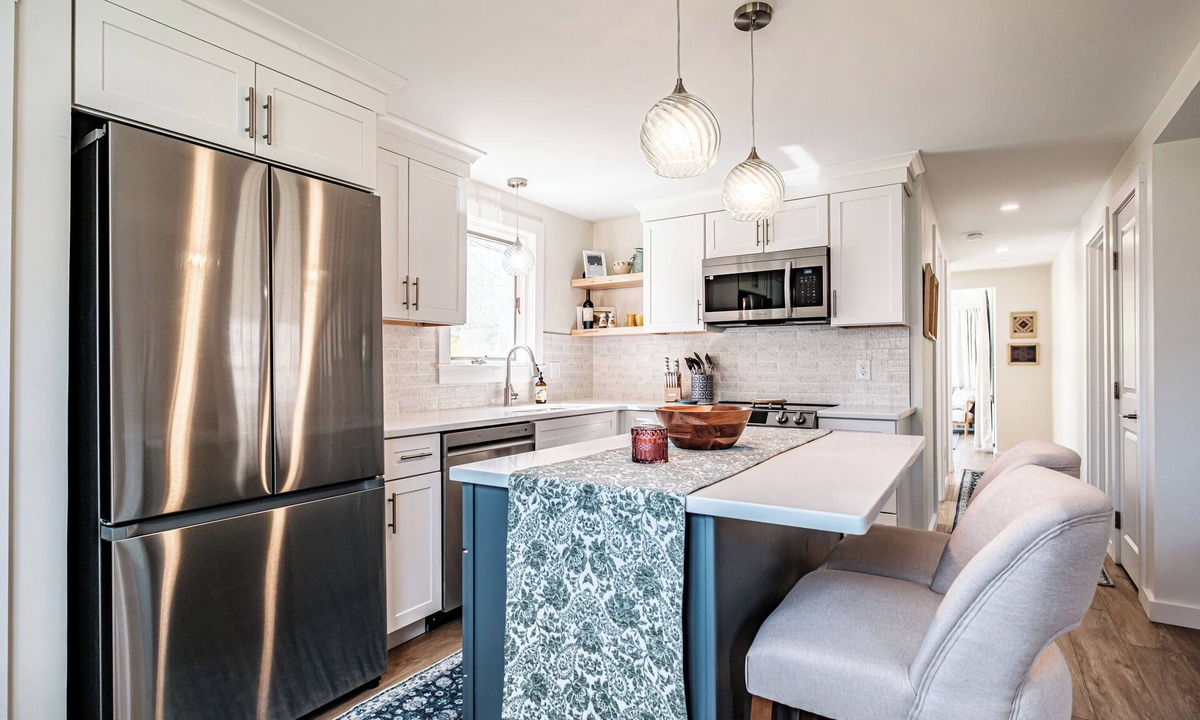 South Portland House | Bright and Cozy, 1 BR/1 BA Retreat in South Portland