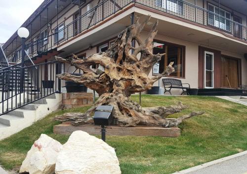 East Ely Hotel | Bristlecone Motel
