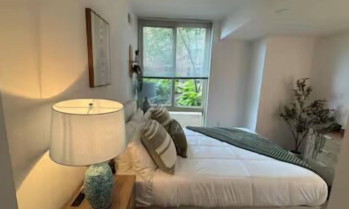 McLean Bed & Breakfast | Broad 519 Design | Elegance | Movies in bed | Galleria Mall