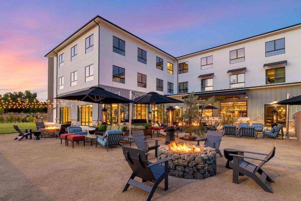 Templeton Hotel | Cambria Hotel Templeton - Paso Robles