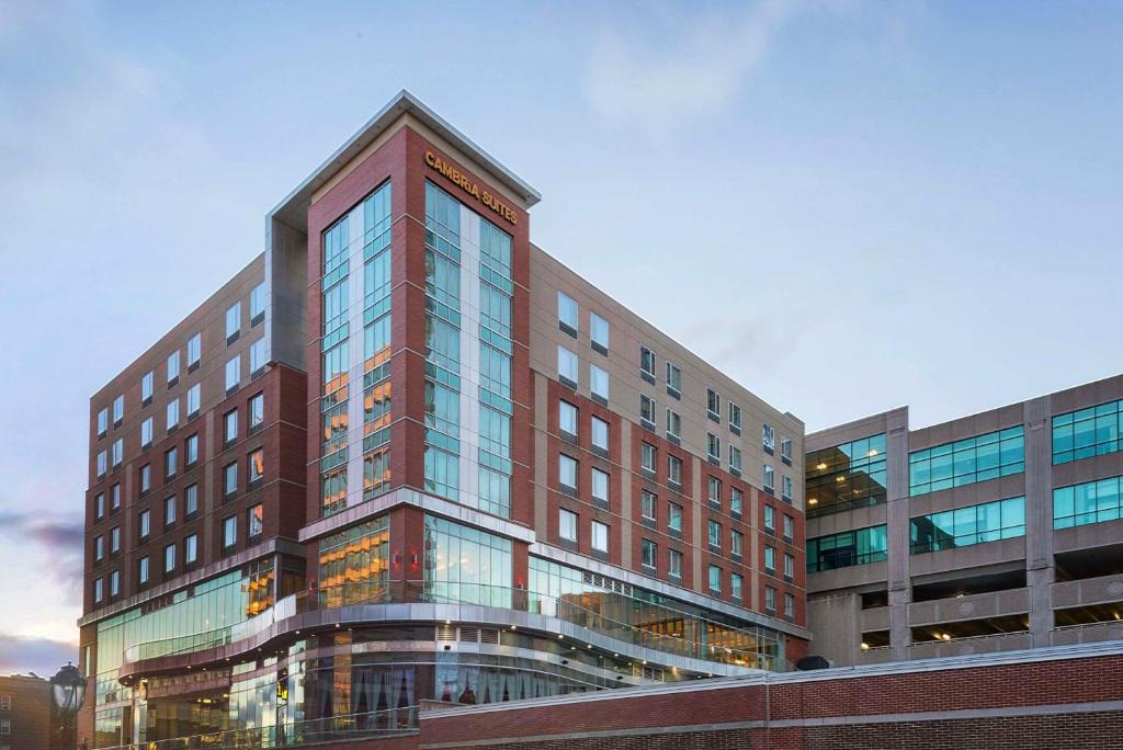 White Plains Hotel | Cambria Hotel White Plains - Downtown