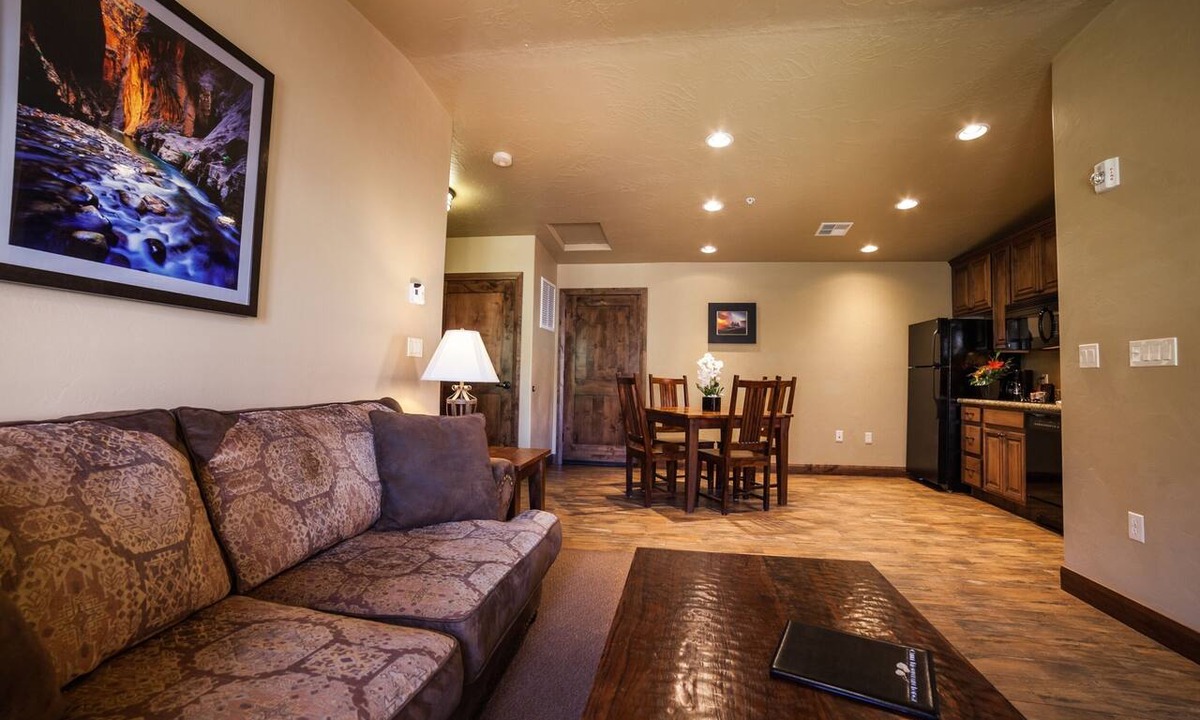 Zion National Park South Entrance Hotel | Canyon View Loft | 1 Unit | Prime Access to Zion Visitor Center and Canyon Vista