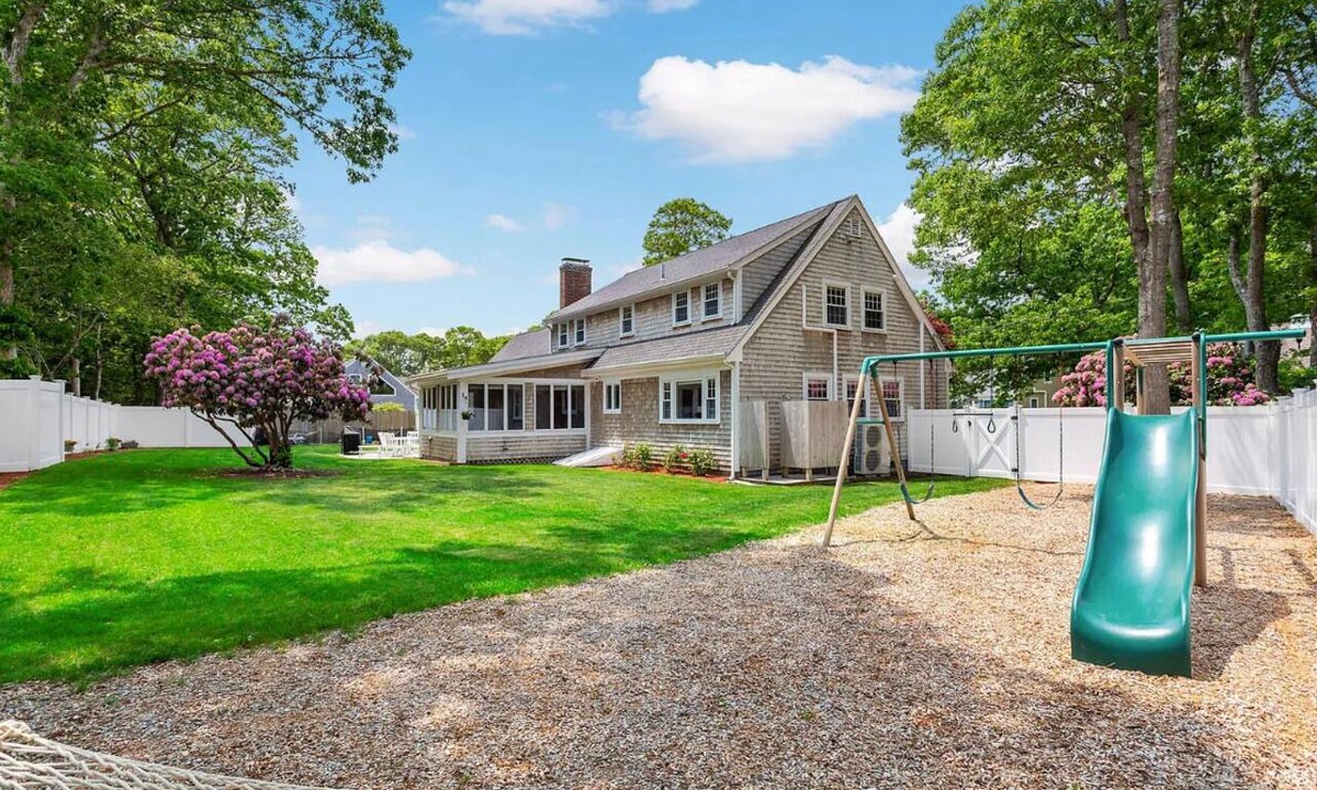 Osterville House | Cape Cod Escape | Near Beaches | Play Area