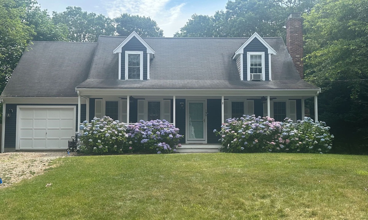 Bass River House | Cape Cod Escape –Short walk to a beautiful ocean family friendly beach!