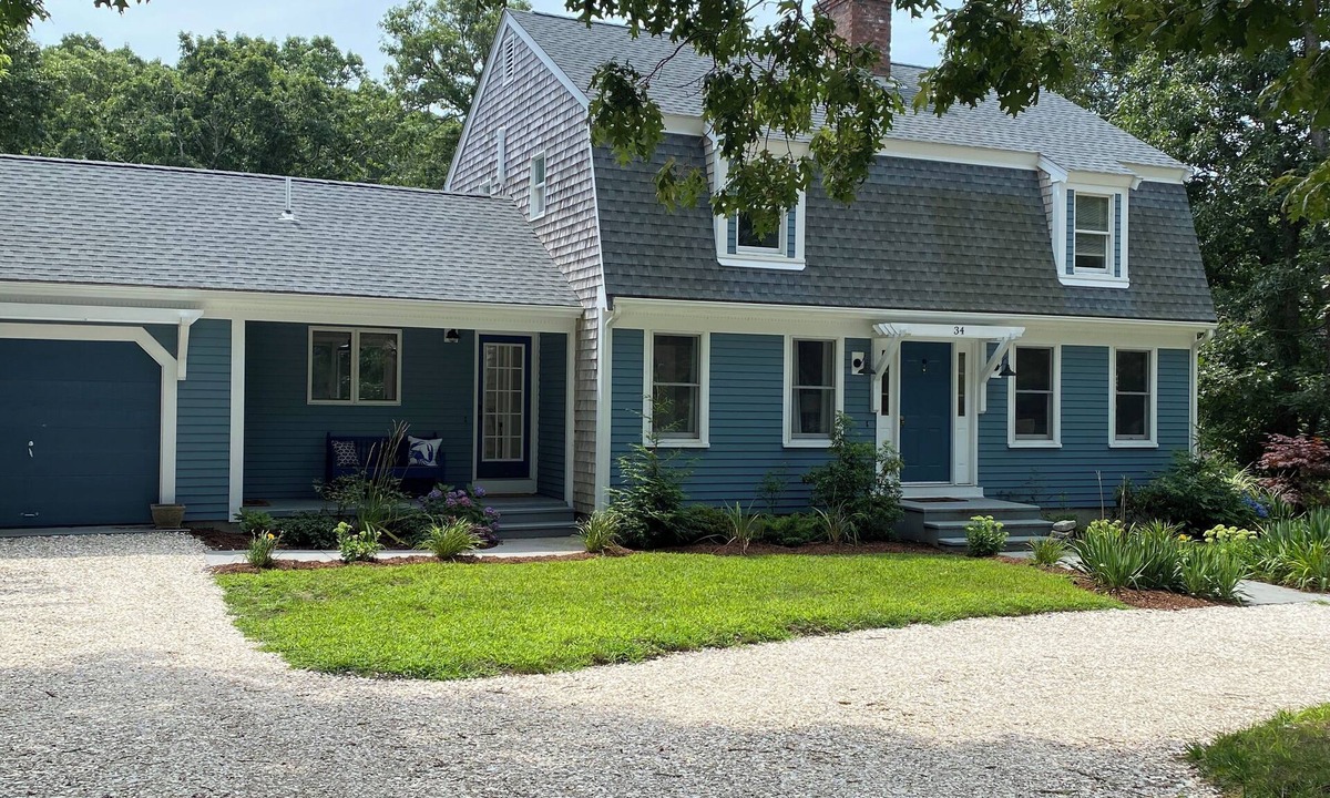 Northwest Harwich House | Cape Cod Family Escape – Lake, Beach, Bikes & Firepit!