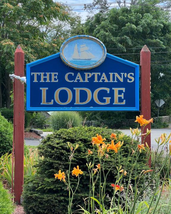Gloucester Hotel | Captain's Lodge Motel