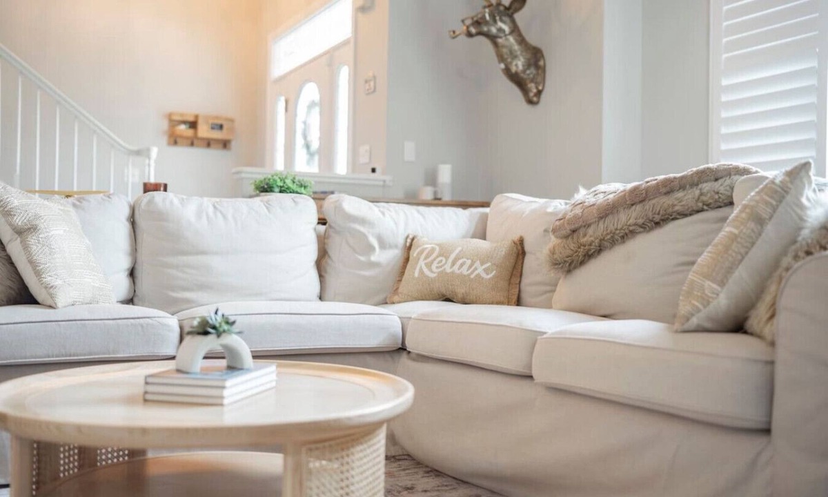 Pilottown Village House | Captains Quarters in Charming Lewes!