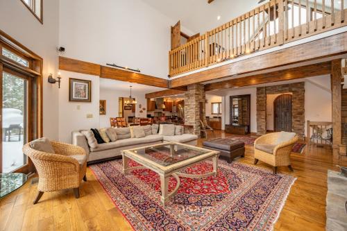 Mountainside House | Casa de Lago