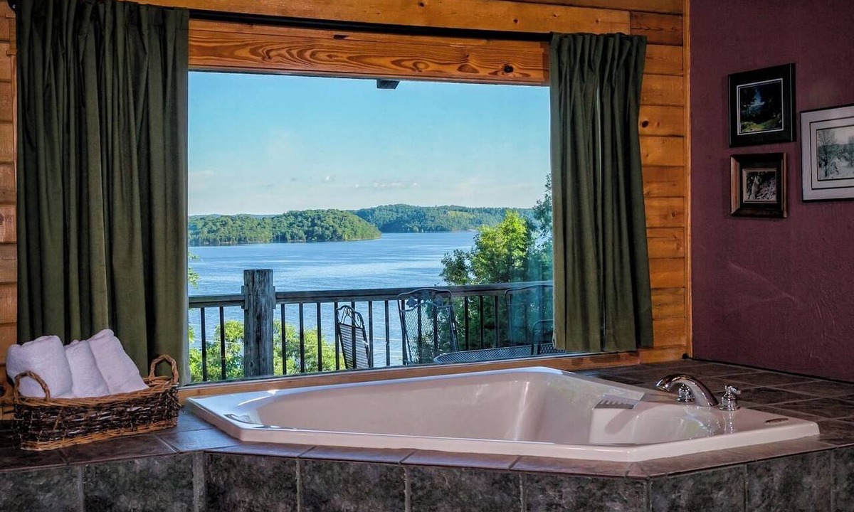 Garfield Cabin | Cedar Bluff Lake View Log Cabin