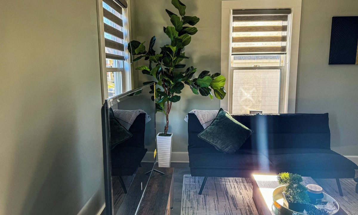 Worcester Apartment | Central Worcester Retreat