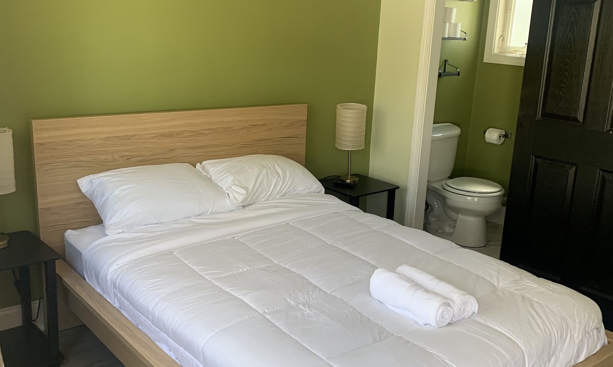 Norwell Hotel | Charming 1-bedroom boutique hotel room in Norwell