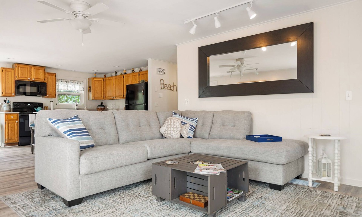 Newbury House | Charming 2-bedroom house in delightful Newbury with AC, WiFi