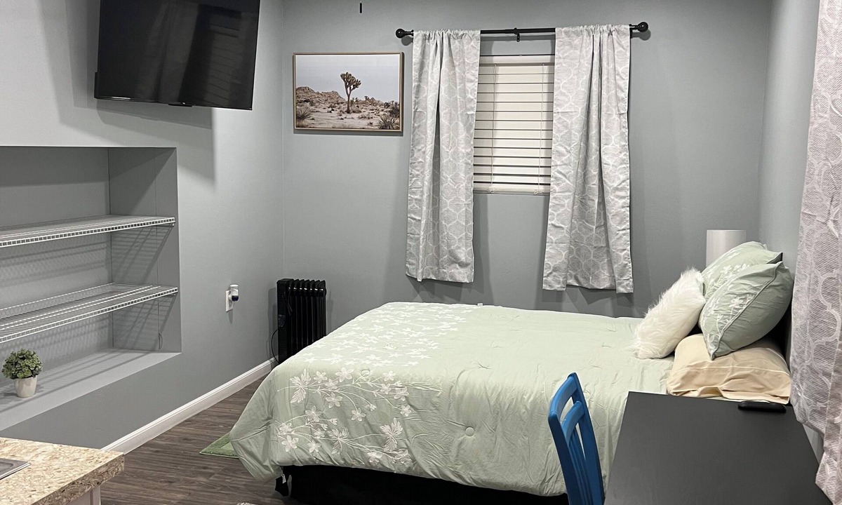 El Centro Apartment | Charming amazing studio in El Centro with AC