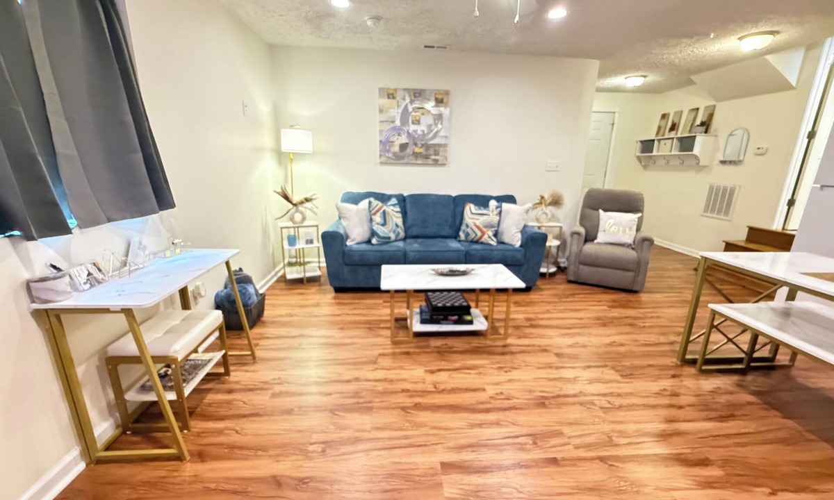 Cross Lanes Apartment | Charming Apartment in CrossLanes