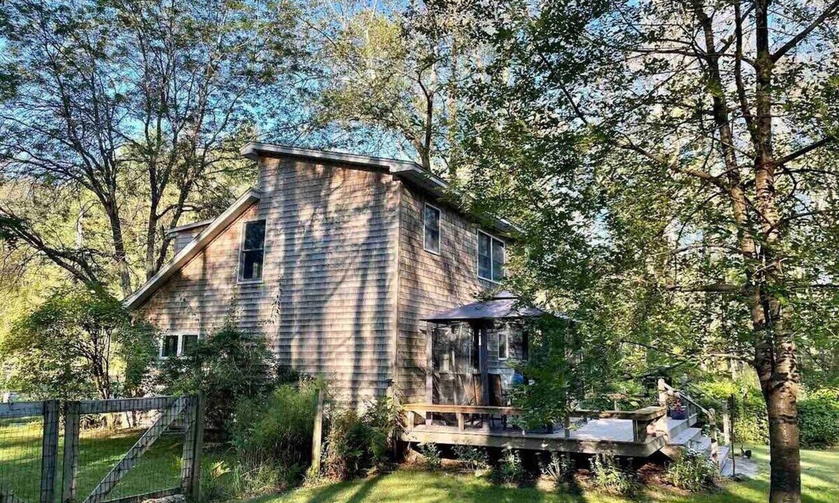 Ashley Falls House | Charming Berkshires Cottage by Evergreen Home