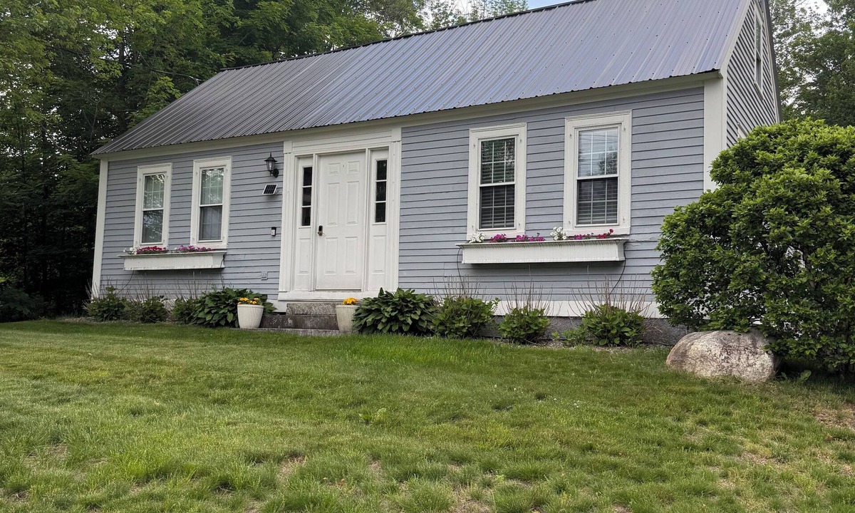 Moultonborough House | Charming Post & Beam Farmhouse Near Lake Winnipesaukee - Pet-Friendly!