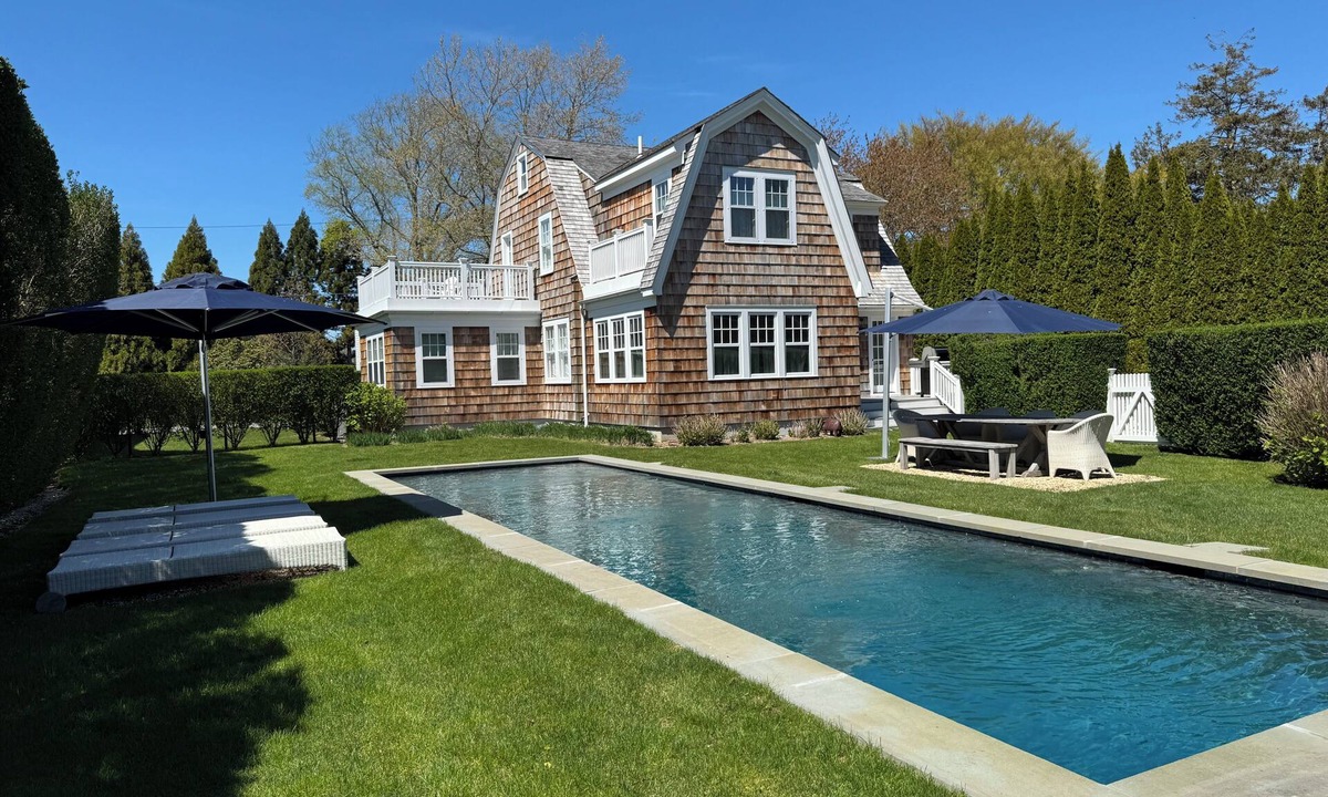 Village of Southampton House | Charming renovated 3 bed mini-estate in Southampton Village available in June.