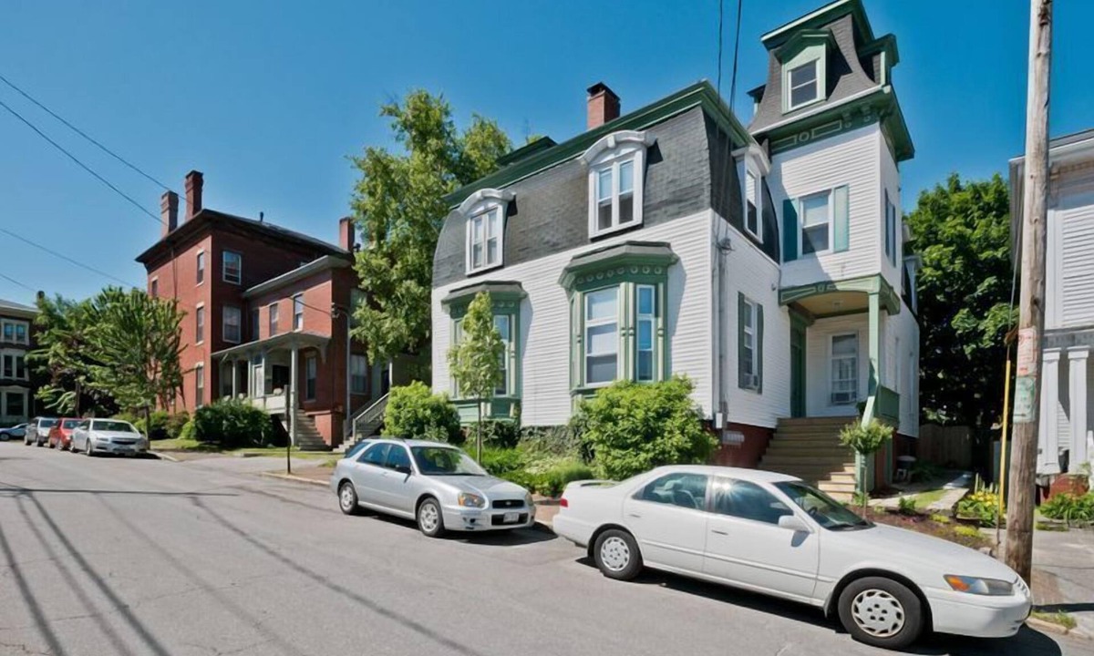 Parkside Apartment | Chic One Bedroom Apartment In Portland's Arts District
