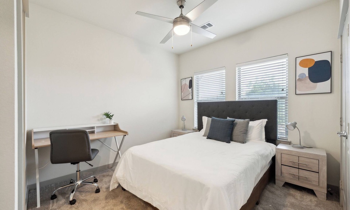 Cleburne Apartment | Chisholm Trace 422 I Comfy 2 bed 2 Bath