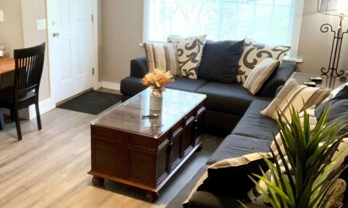 Uniontown Apartment | Cleveland House at Turkeyfoot