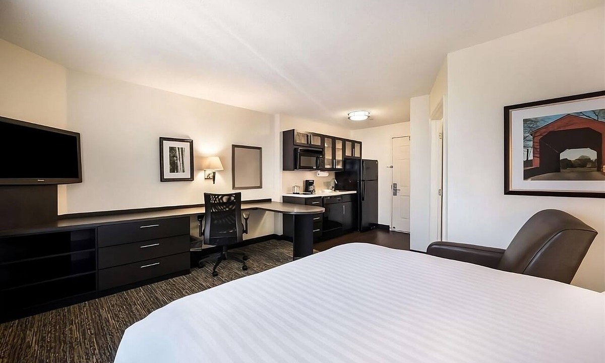 Burlington Hotel | Close to Popular Attractions, Relax in your Suite after a day of exploring!