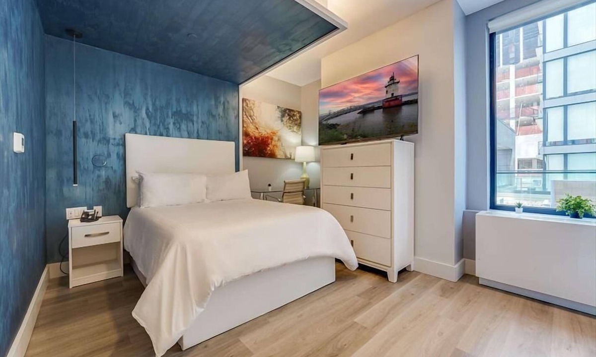 Port Morris Hotel | Close to Stadium Studio F Bal BR | Hotel Amenities