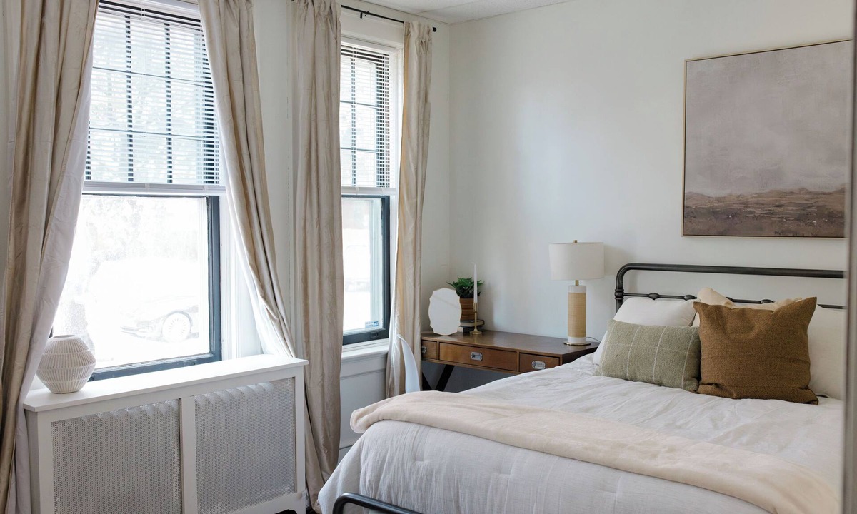 York Apartment | Close to Wellspan, York College, Appell! Washer/dryer in unit.