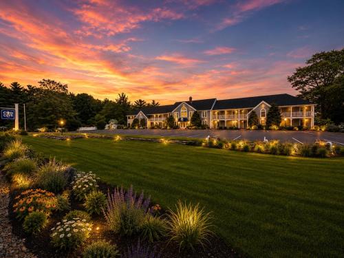 Edgecomb Hotel | Cod Cove Inn, BW Signature Collection-Boothbay Harbor Area