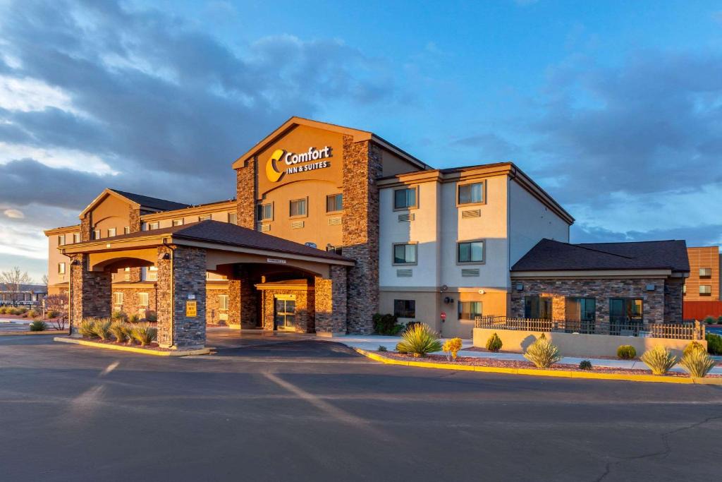 Page Hotel | Comfort Inn & Suites Page at Lake Powell