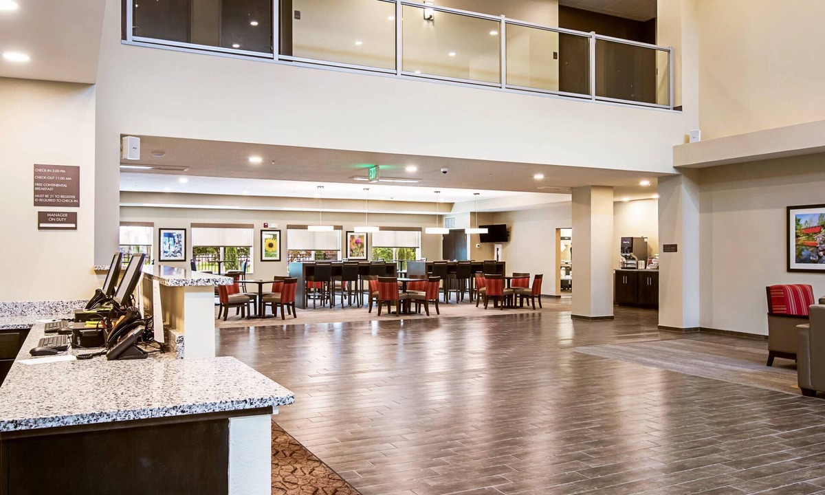 Wooster Hotel | Comfort Suites Wooster near University Campus