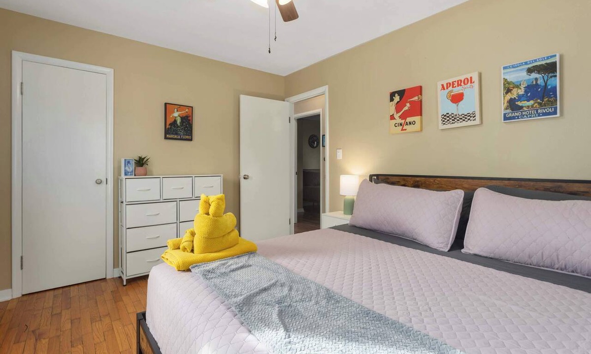 Grandview House | Comfortable 4 Bedroom Retreat with BBQ