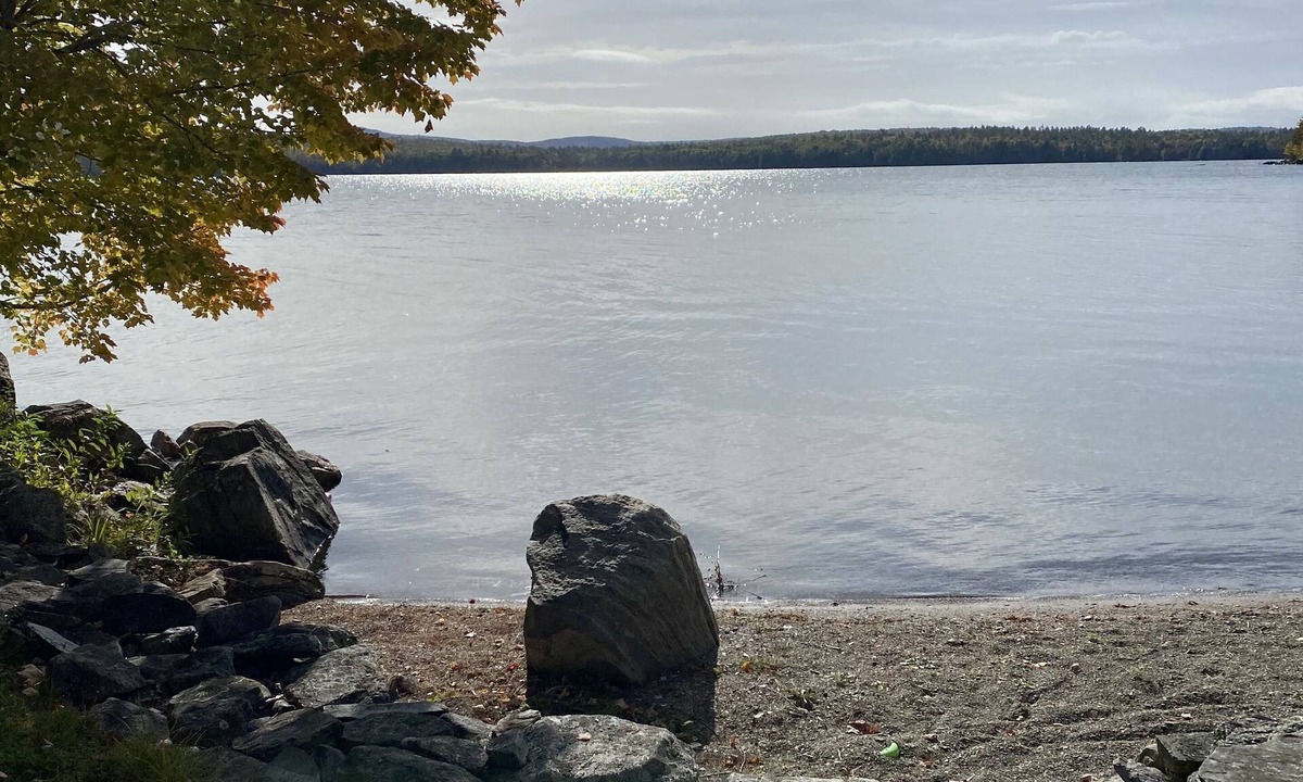 Orrington House | Comfortable lakefront house