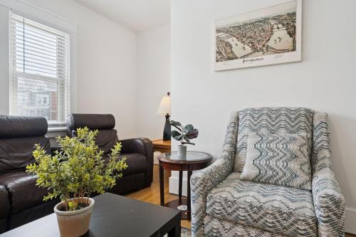 Mount Washington Apartment | Comfy and Spacious 3 BR - Easy City Access