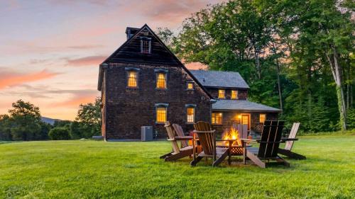 Ashley Falls House | Copper Kettle Farm by AvantStay