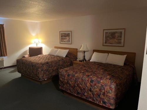 Burlington Hotel | Country Haven Inn